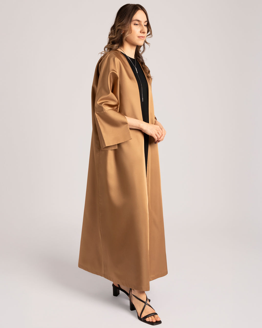 Frame Abaya